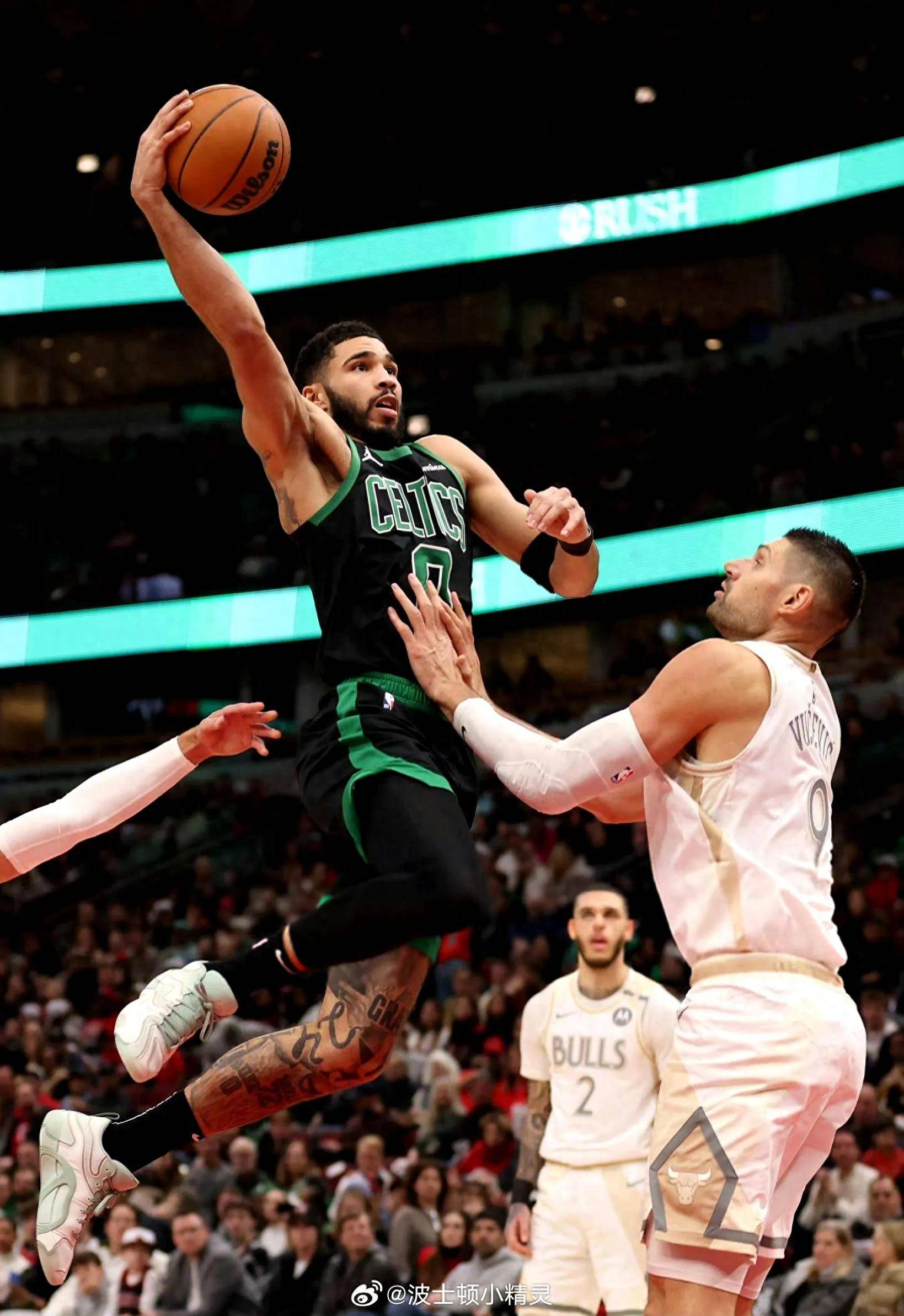 包含塔图姆在勇士比赛中重要助攻，重要助攻引发热议！热度持续攀升的词条