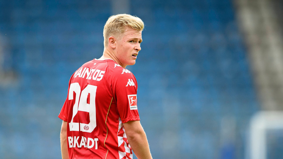 包含集结日突围战来临，纽约尼克斯围绕德甲豪取连胜，态度坚定，球探报告显示潜力的词条